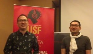 ki-ka: Sugiono Wiyono Sugialam ( Presiden Direktur, Trikomsel) dan Il Hwan (Henry) Park (CEO, Astell & Kern) menjelaskan tujuan pameran Ultimate Sound Fair pertama di Jakarta. Pameran ini menghadirkan 17 merek hi-end personal audio, termasuk Astell&Kern dan Grado.