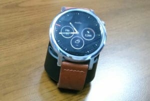 moto 360 cognac brown