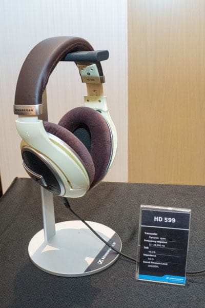 sennheisersegerahadirkanheadphonedanheadsetbaru-2