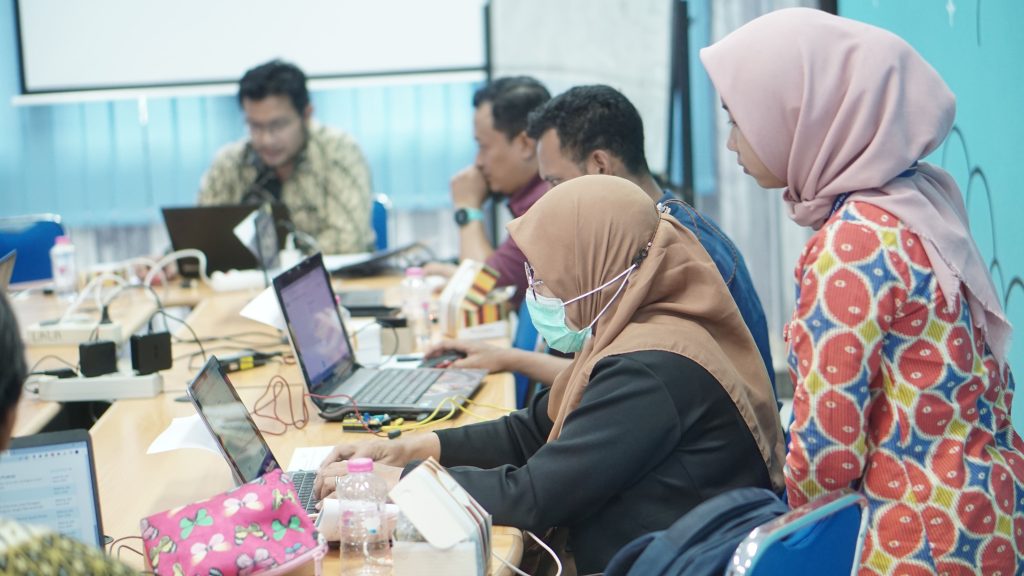 belajar iot prakerja