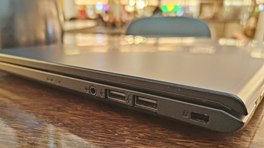 ASUS Vivobook 14 A1400