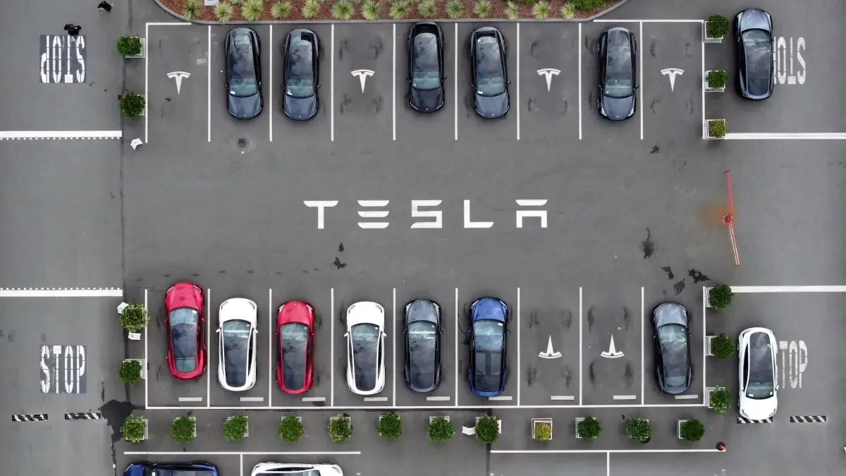 Ilustrasi Tesla
